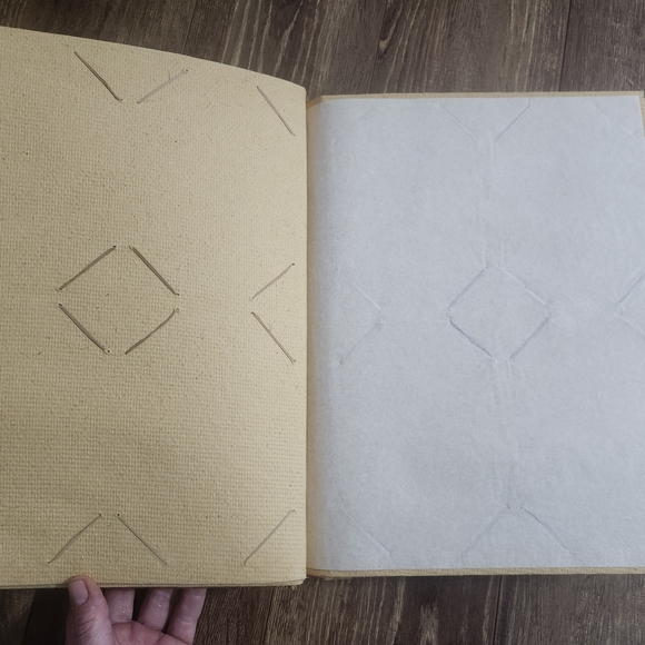 Handcrafted Leaf Design Journal - Picture 3 of 3